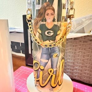 Custom design tumbler with Chain